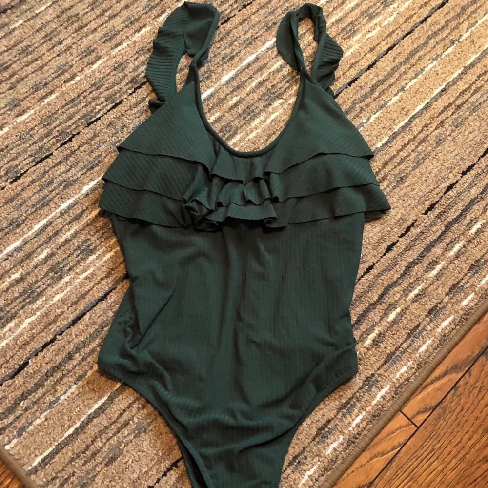 Cupshe Swim Suit Size XXL
